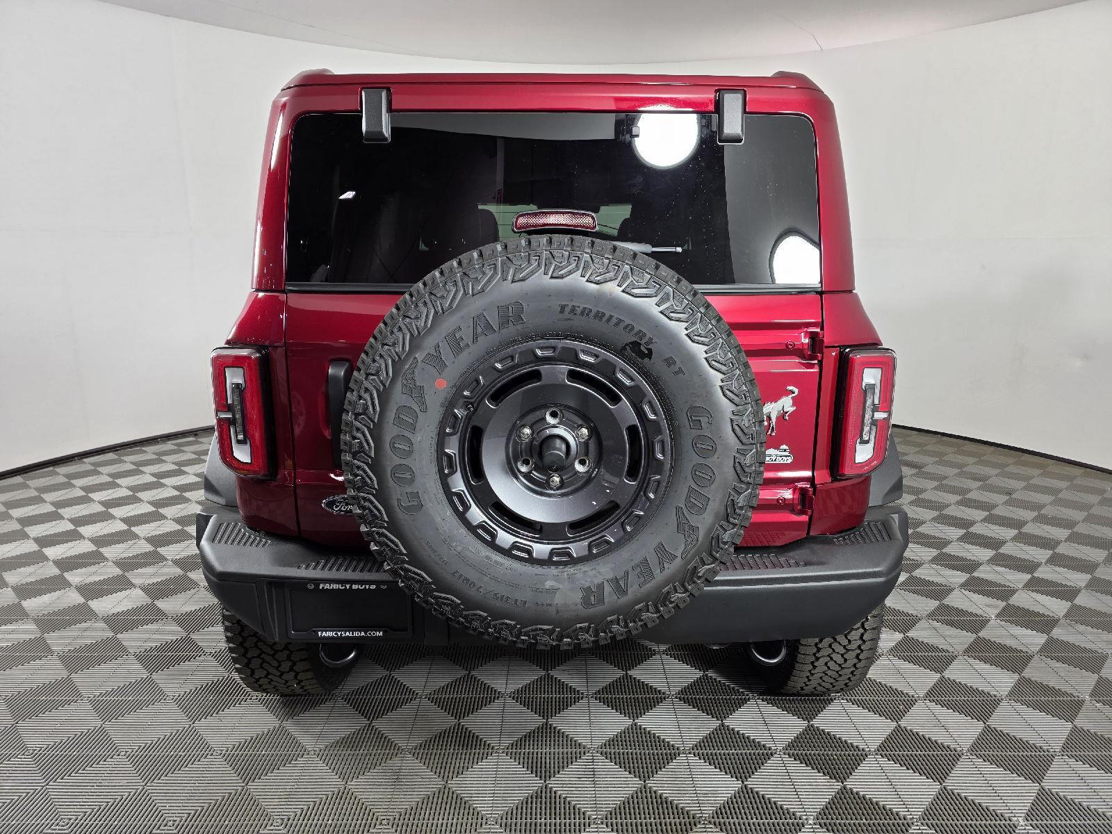 2025 Ford Bronco Badlands photo 4