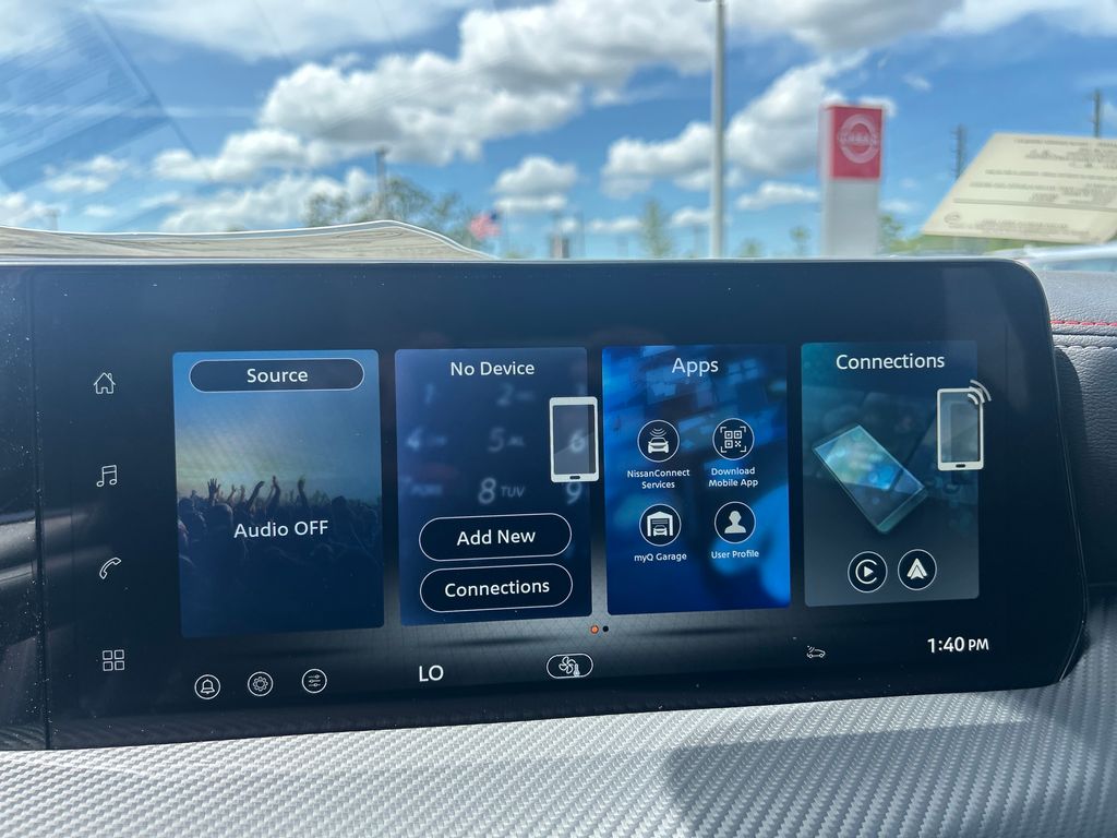 2026 Nissan Kicks SR photo 28