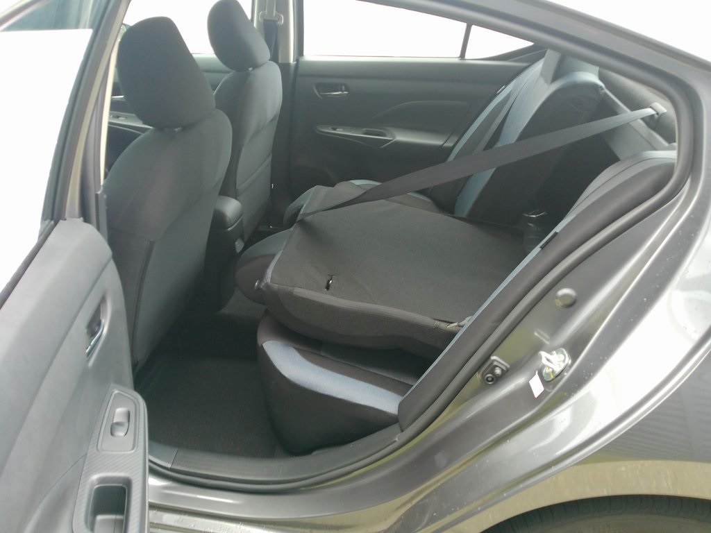 2025 Nissan Versa SV photo 22