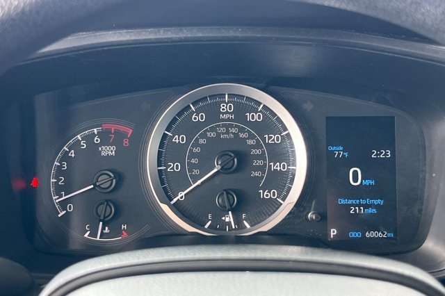 2021 Toyota Corolla LE photo 19