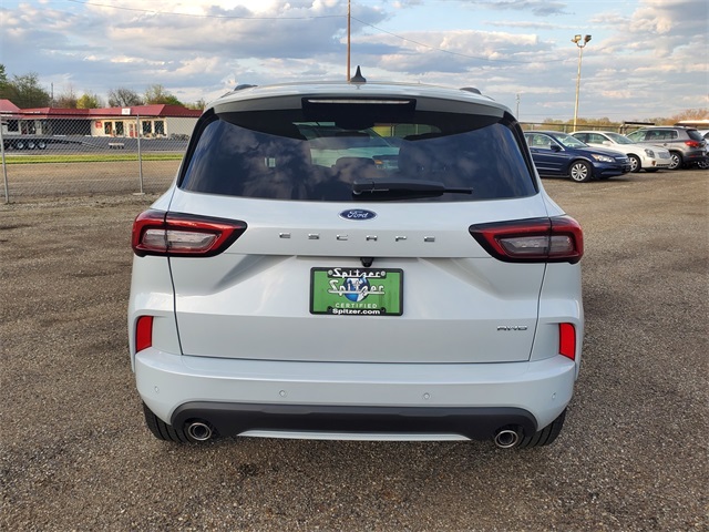 2025 Ford Escape ST-Line Elite photo 5