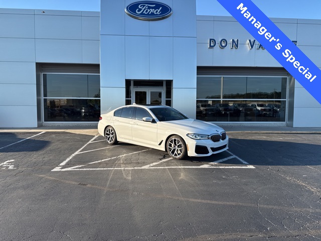 2023 BMW 5 Series 540i's photo