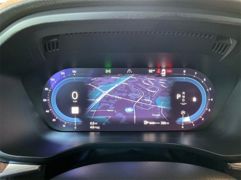 2024 Volvo XC60 B5 Plus photo 19