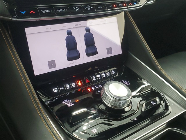 2024 Jeep Grand Wagoneer III photo 18
