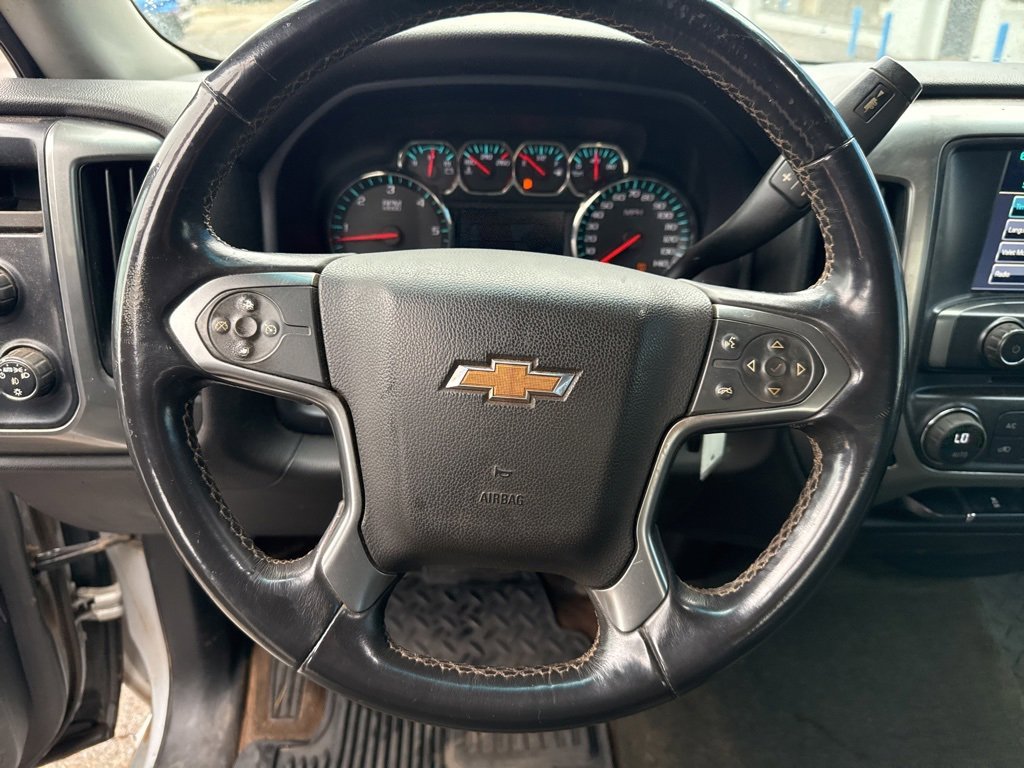 2015 Chevrolet Silverado 1500 LT photo 21