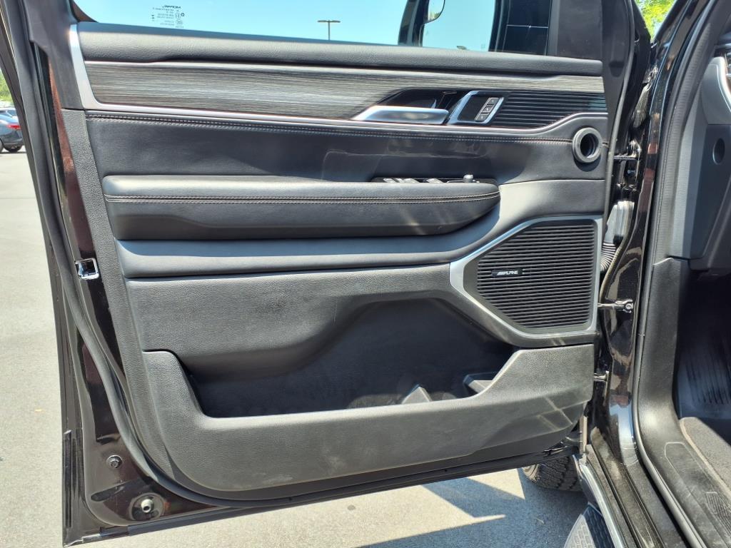 2023 Jeep Wagoneer Series III photo 4