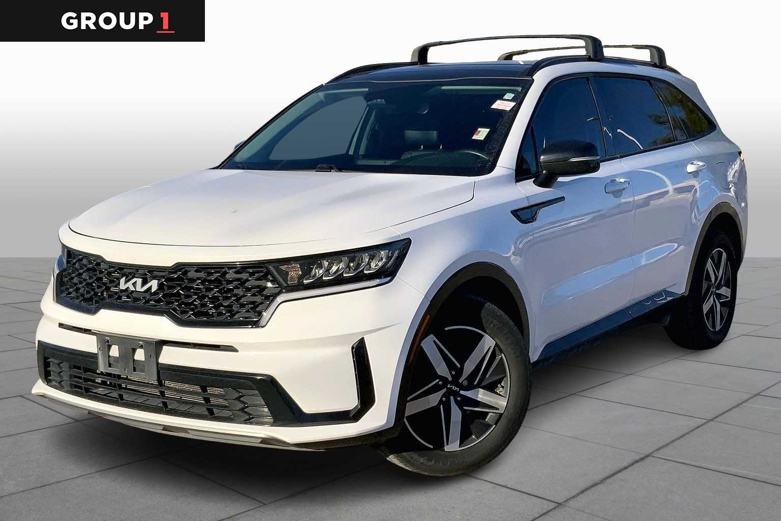 2022 Kia Sorento S's photo