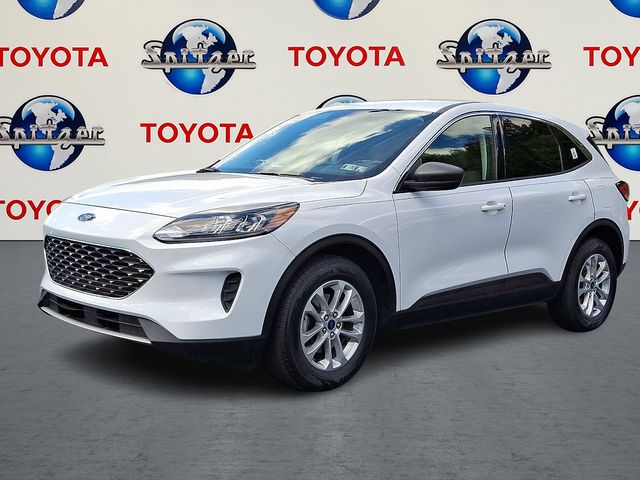 2022 Ford Escape SE photo 2
