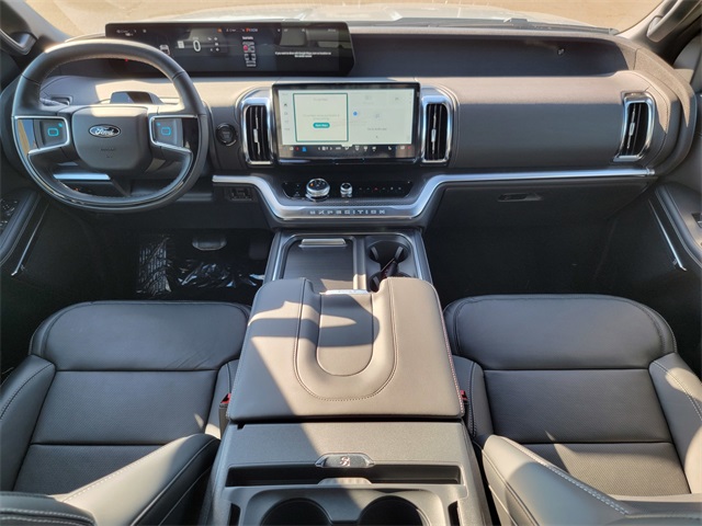 2025 Ford Expedition Platinum MAX photo 18