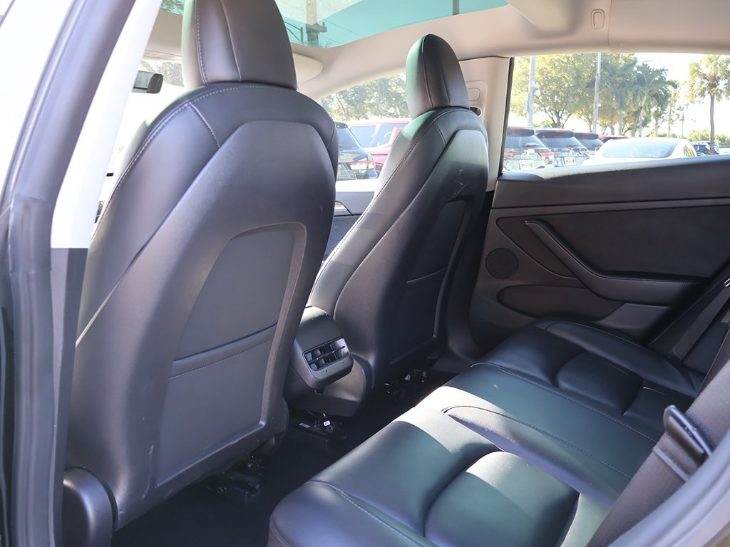 2022 Tesla Model 3 photo 31