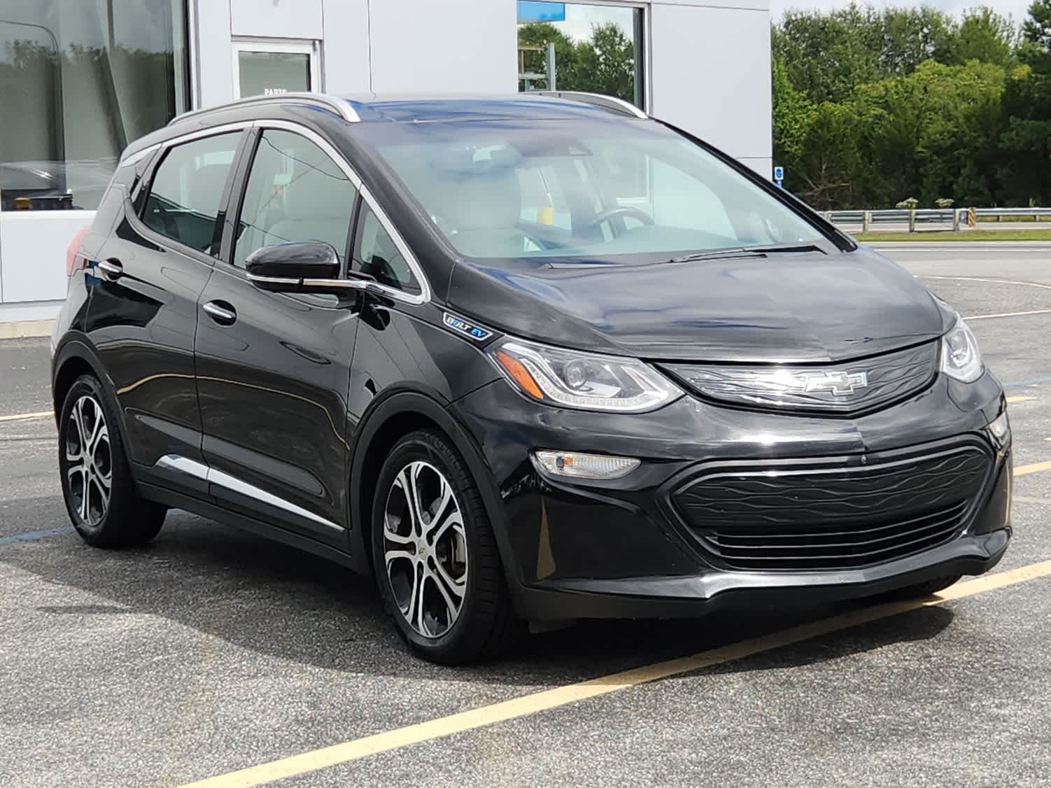 Used 2021 Chevrolet Bolt EV Premier with VIN 1G1FZ6S09M4105045 for sale in Newark, DE