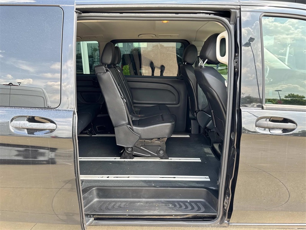 2018 Mercedes Benz Metris Passenger photo 13