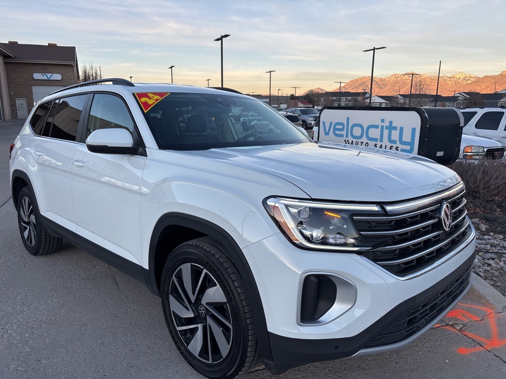 2024 Volkswagen Atlas SE w/Tech's photo