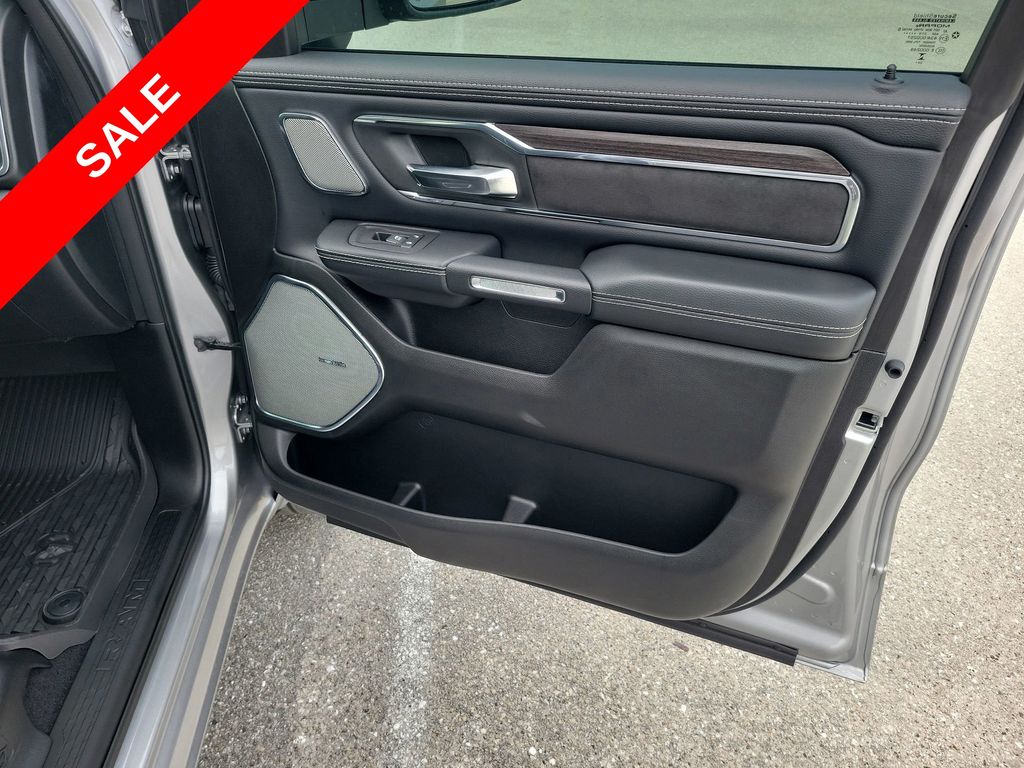 2025 Ram 1500 Laramie photo 41