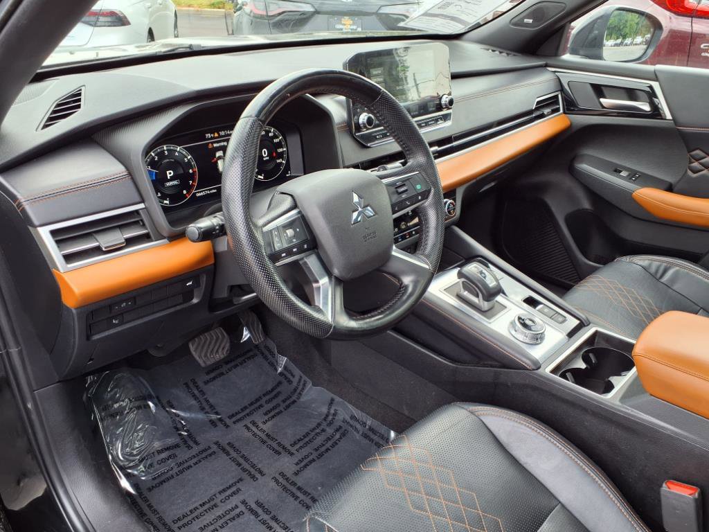 2023 Mitsubishi Outlander SEL photo 15