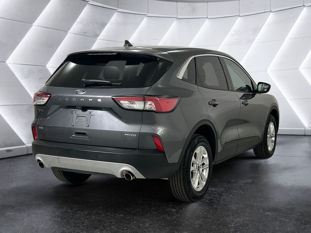 2022 Ford Escape SE photo 4