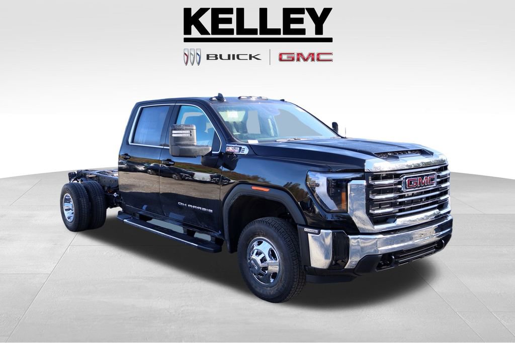 2026 GMC Sierra SLE's photo