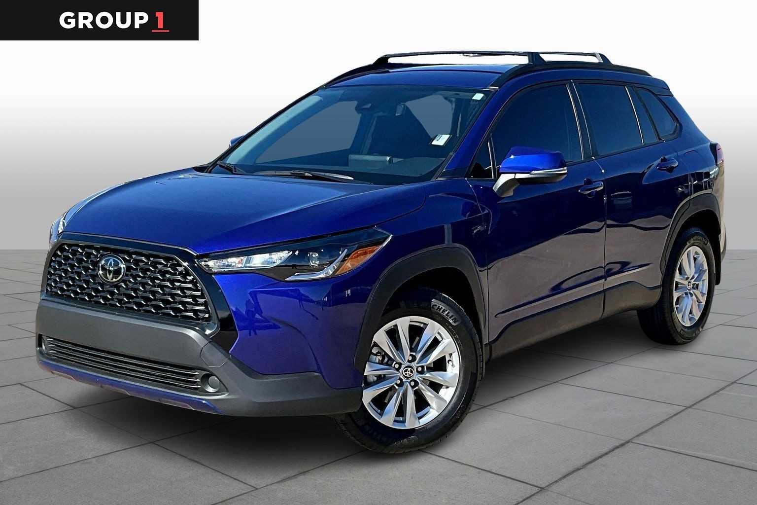 2022 Toyota Corolla Cross LE's photo