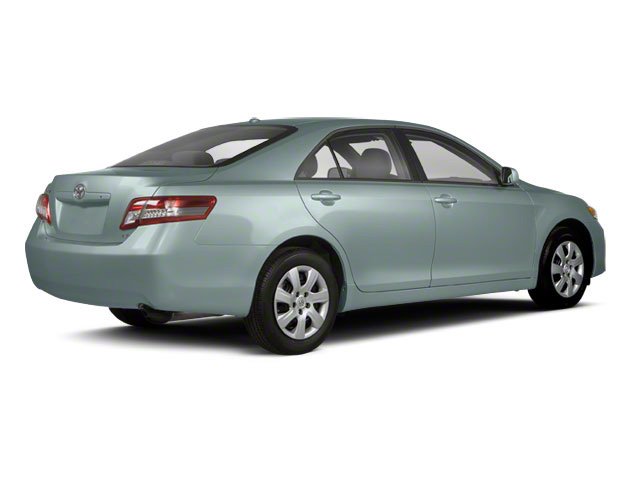 2010 Toyota Camry LE photo 2