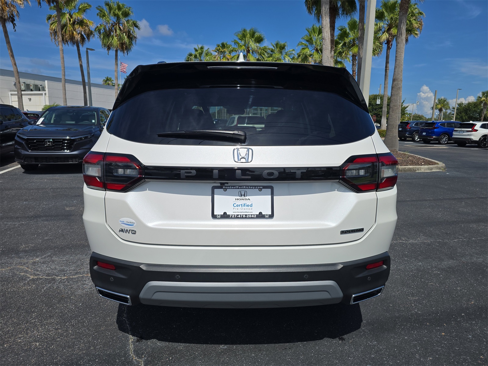 2023 Honda Pilot Touring photo 3