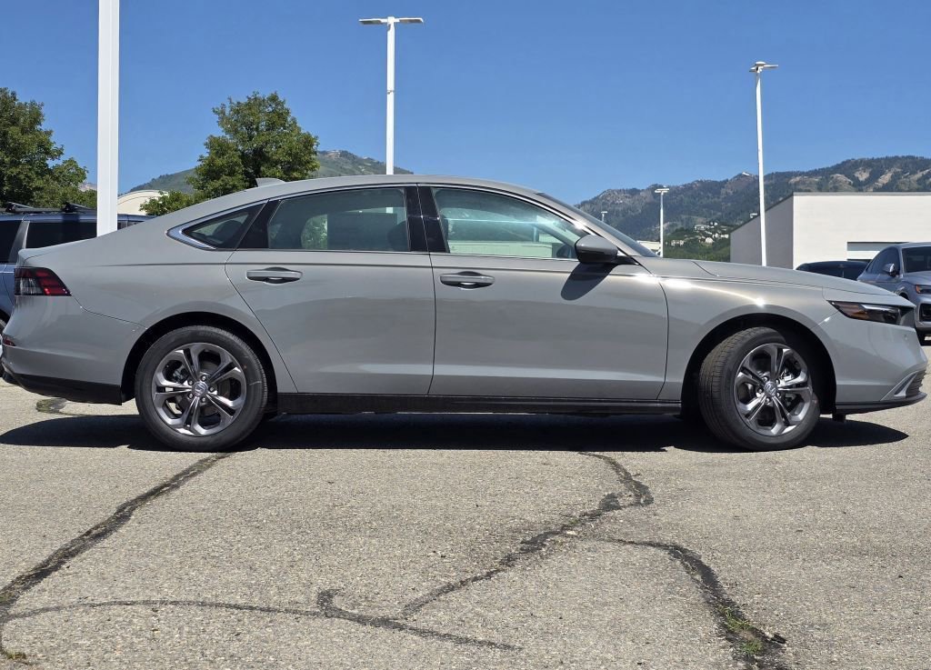 2025 Honda Accord Hybrid EX-L photo 10