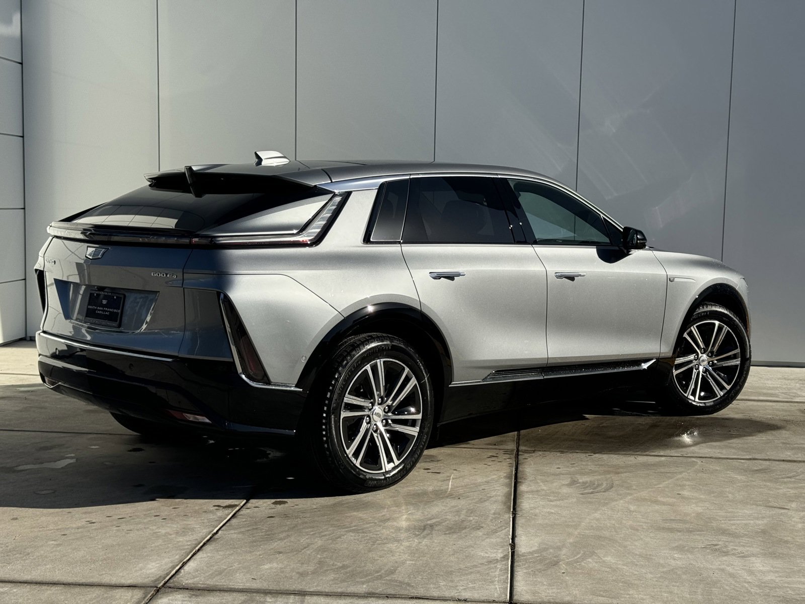 2025 Cadillac Lyriq Luxury photo 7