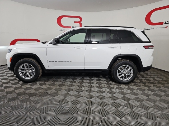 2025 Jeep Grand Cherokee Laredo X photo 3