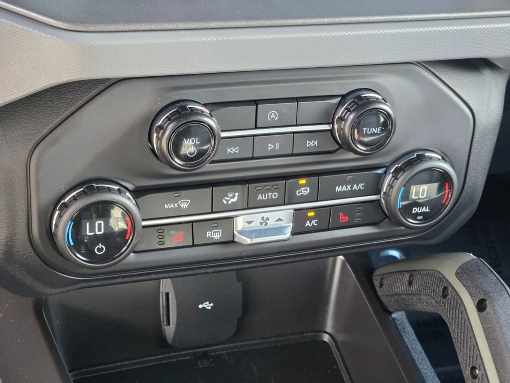 2024 Ford Bronco Everglades photo 19