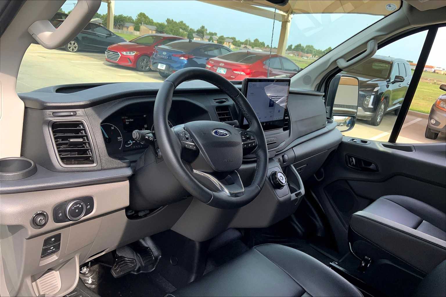 2023 Ford Transit photo 16