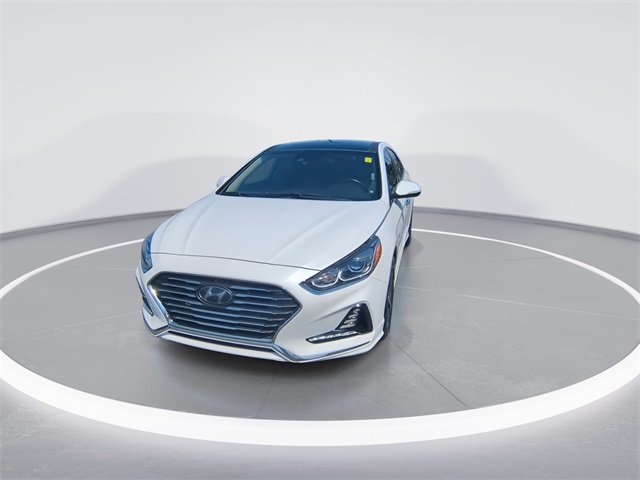 2018 Hyundai Sonata Hybrid Limited photo 3