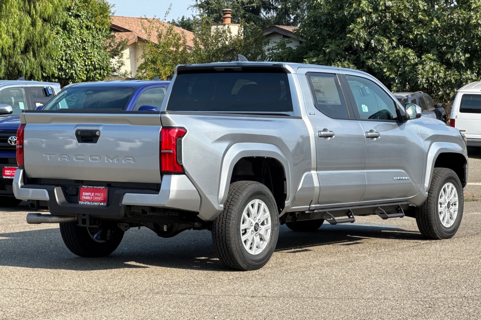 2025 Toyota Tacoma SR5 photo 3