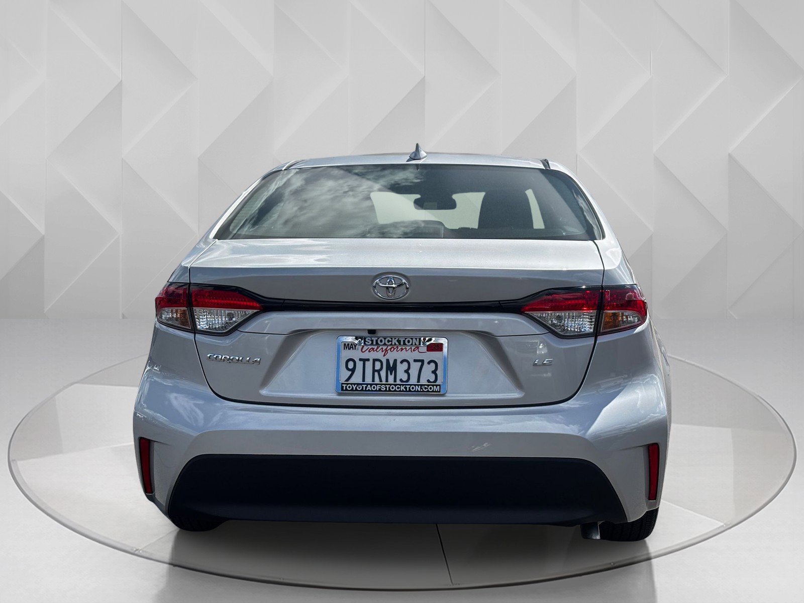 2025 Toyota Corolla LE photo 8