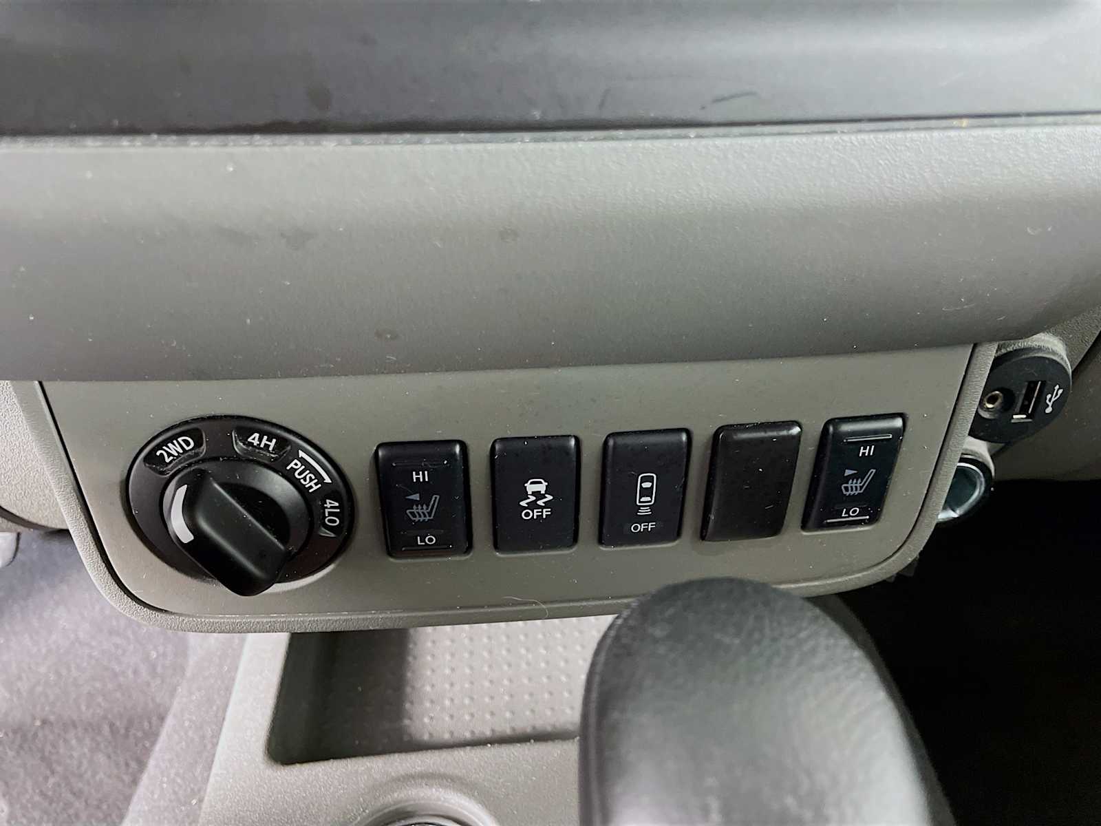 2021 Nissan Frontier SV photo 16