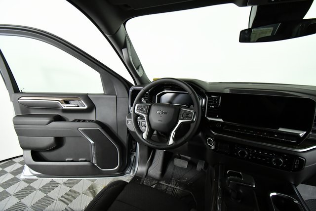 2025 Chevrolet Silverado 1500 RST photo 12