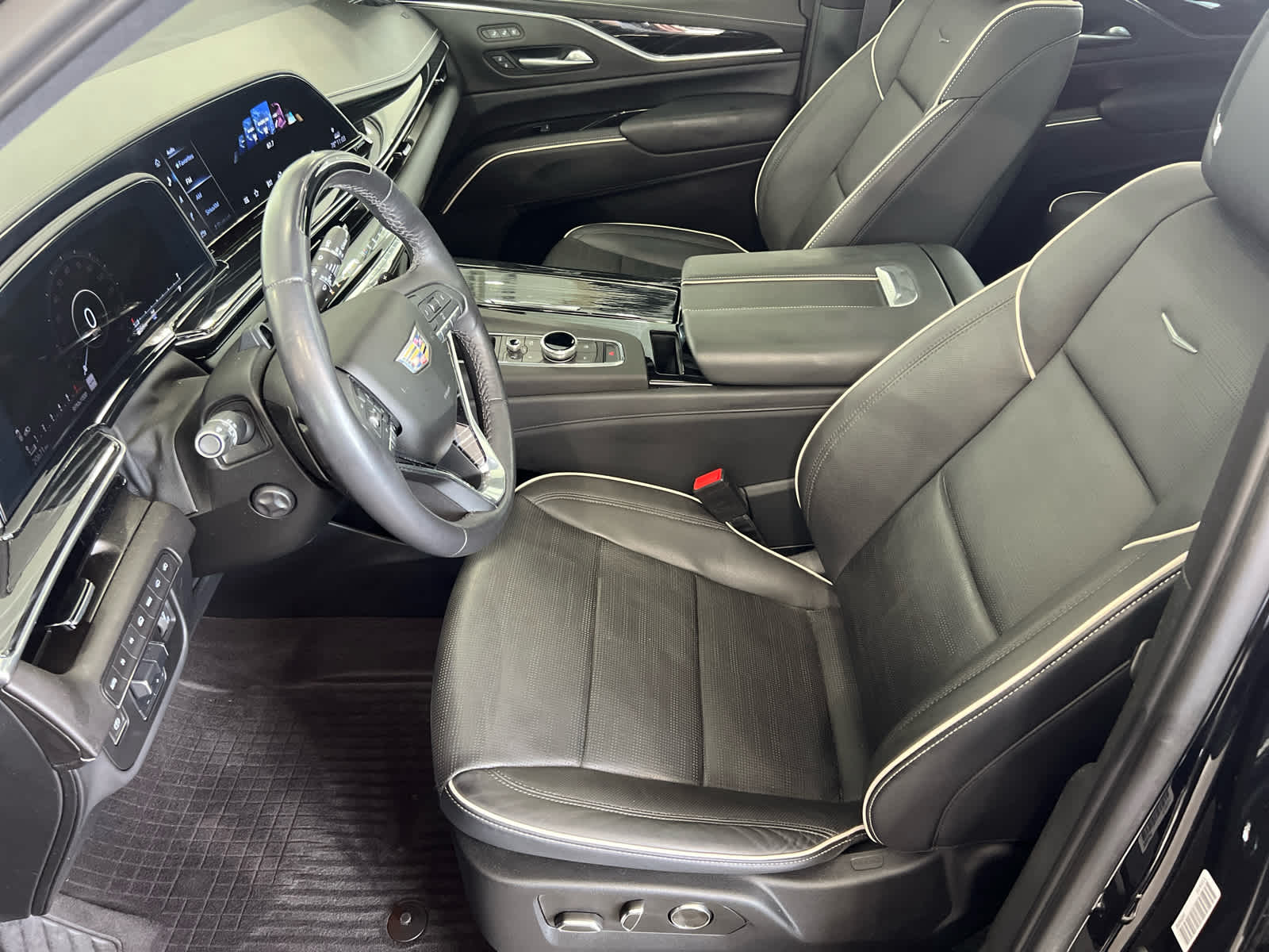 2023 Cadillac Escalade ESV Sport photo 9
