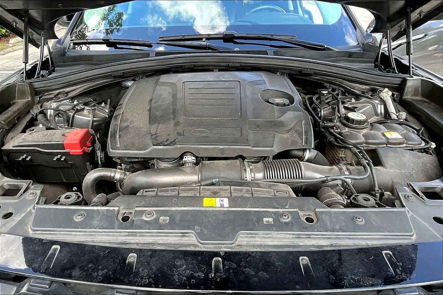 2018 Land Rover Range Rover Velar S photo 27