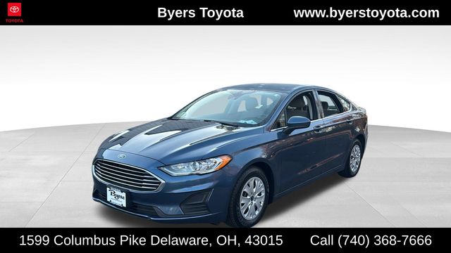 2019 Ford Fusion S's photo