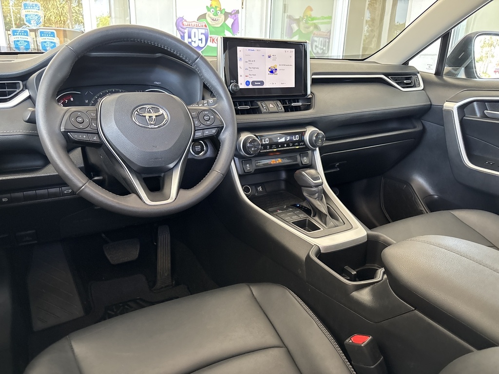 2024 Toyota RAV4 XLE Premium photo 20
