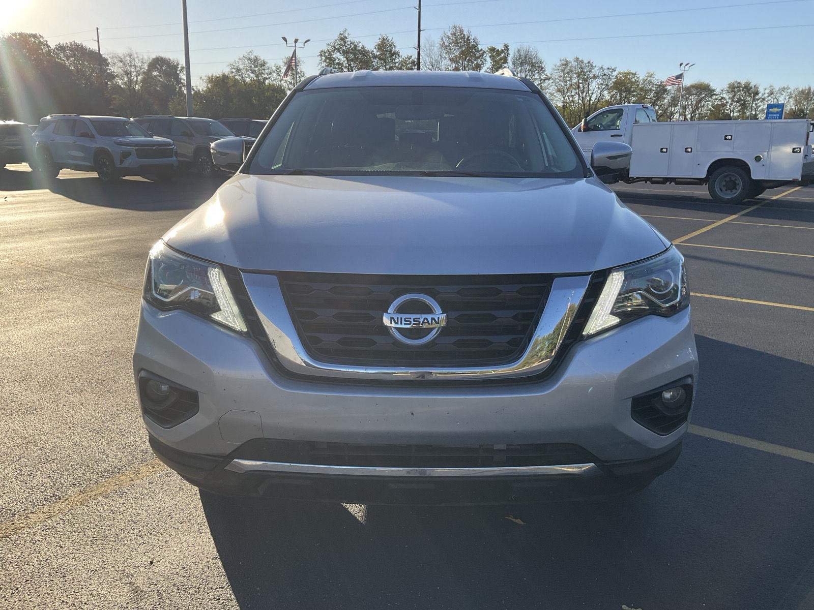 Used 2019 Nissan Pathfinder SL with VIN 5N1DR2MN7KC605851 for sale in Corydon, IN