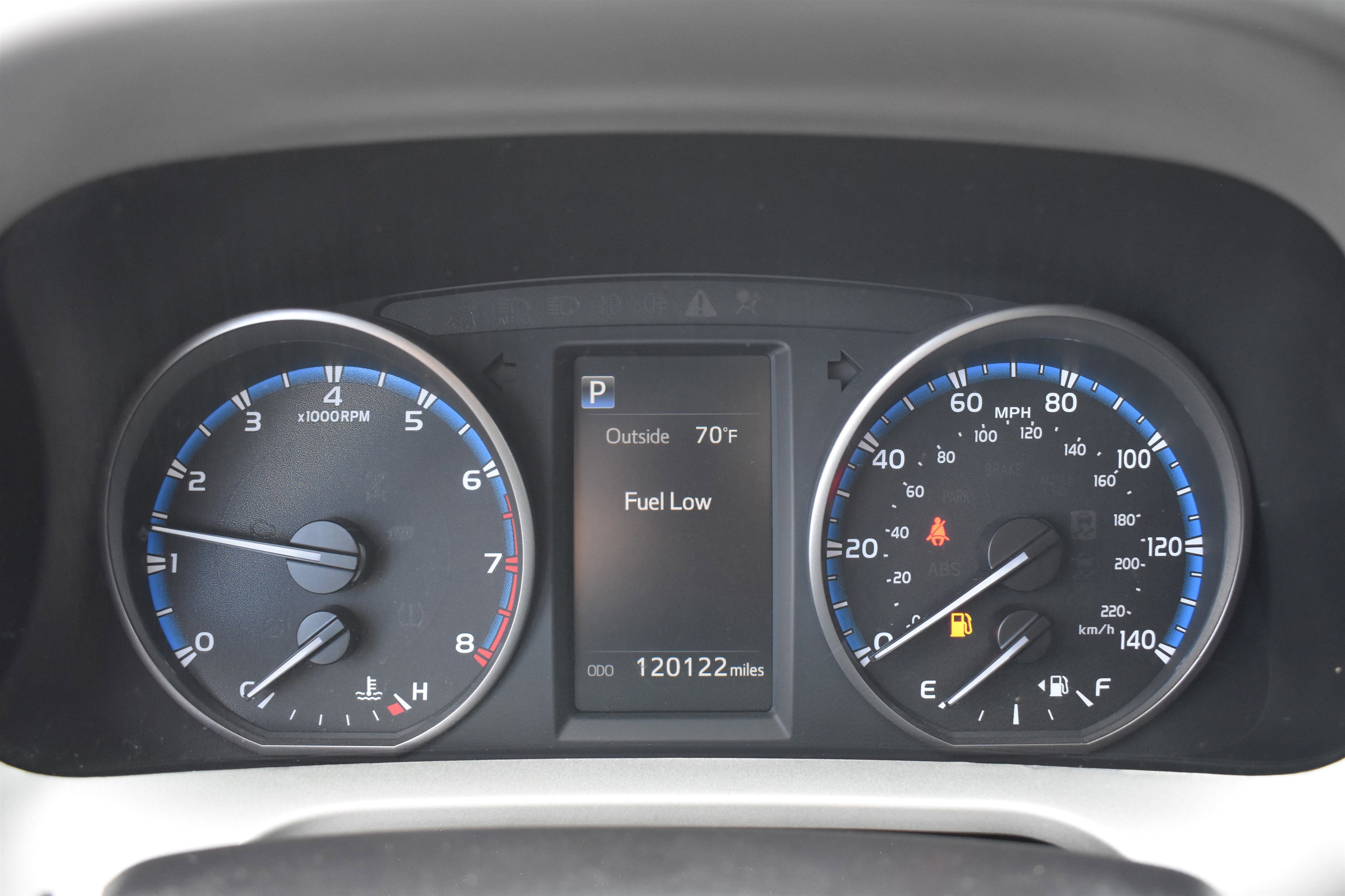 2017 Toyota RAV4 XLE photo 10