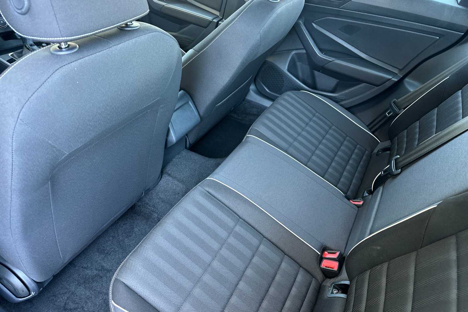 2024 Volkswagen Jetta 1.5T Sport photo 11