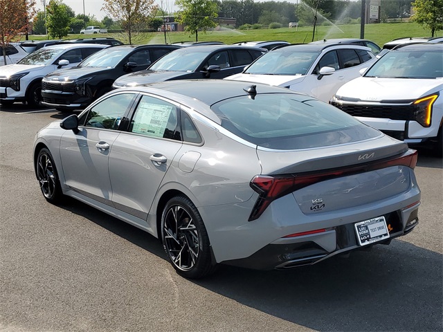 2025 Kia K5 GT-Line photo 6