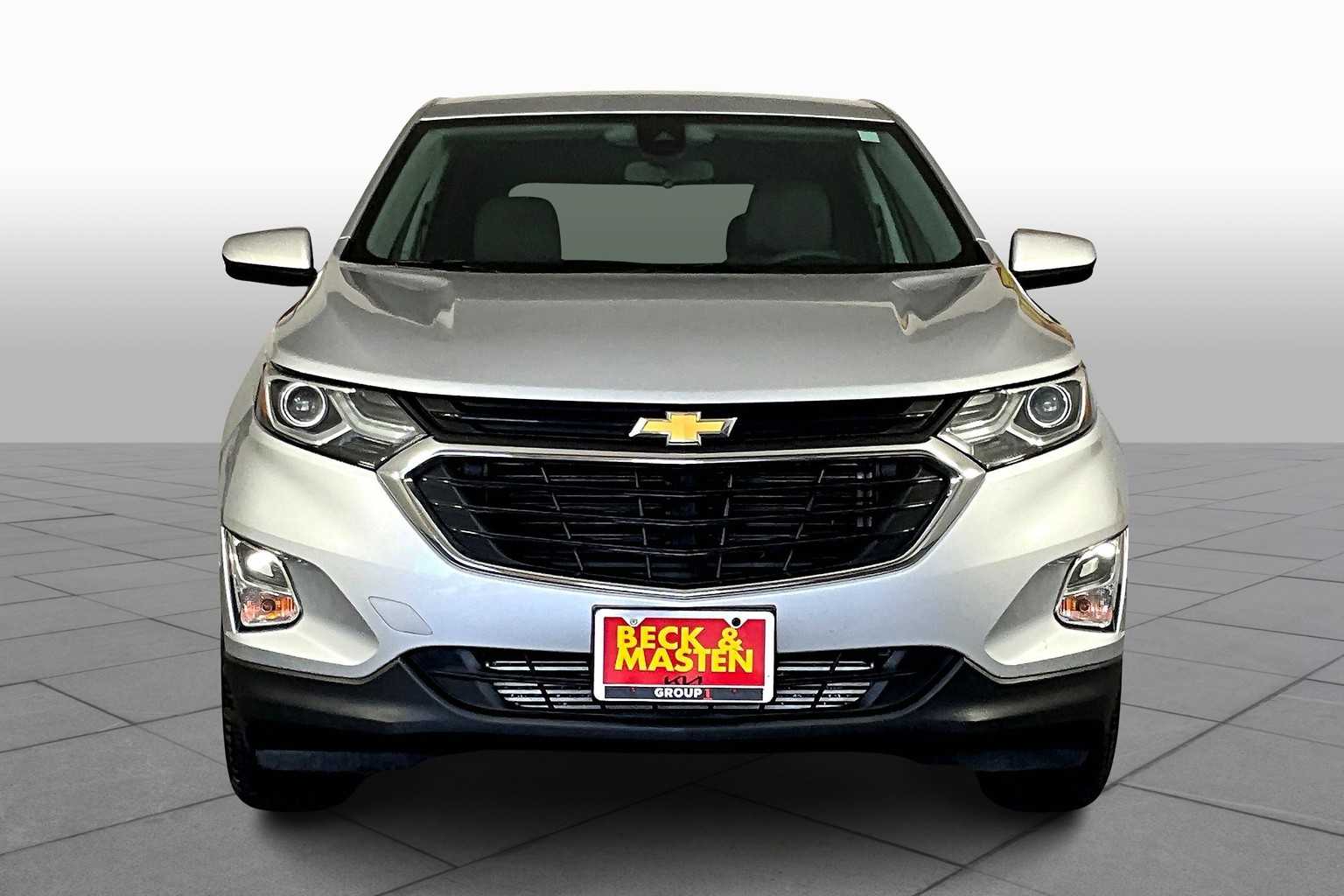 2020 Chevrolet Equinox LT photo 3