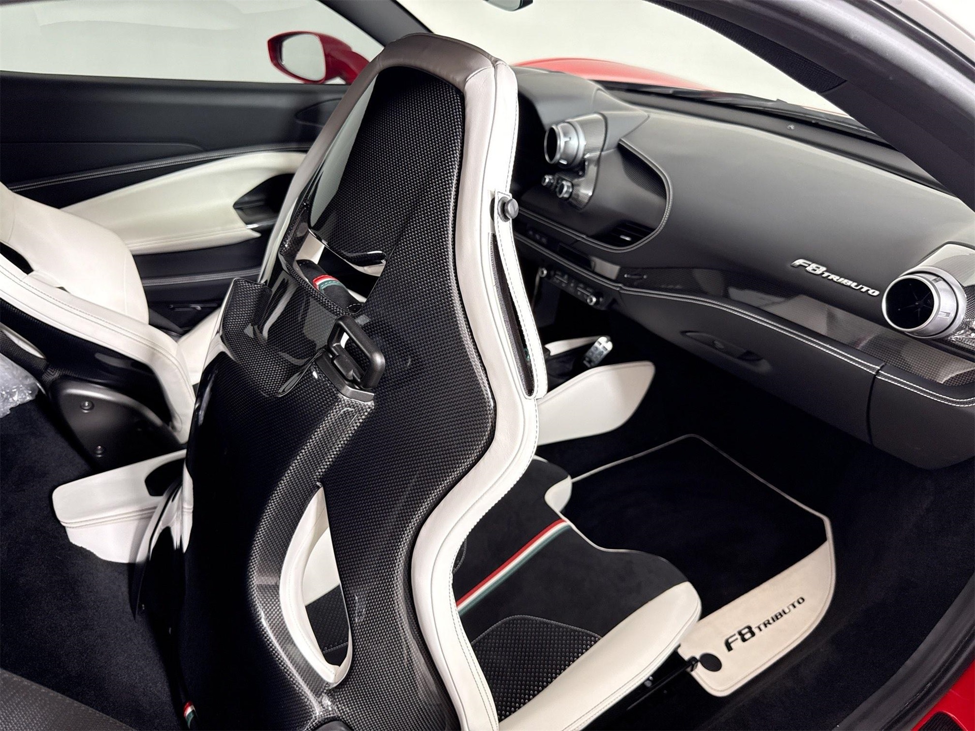 2022 Ferrari F8 Tributo Base photo 19