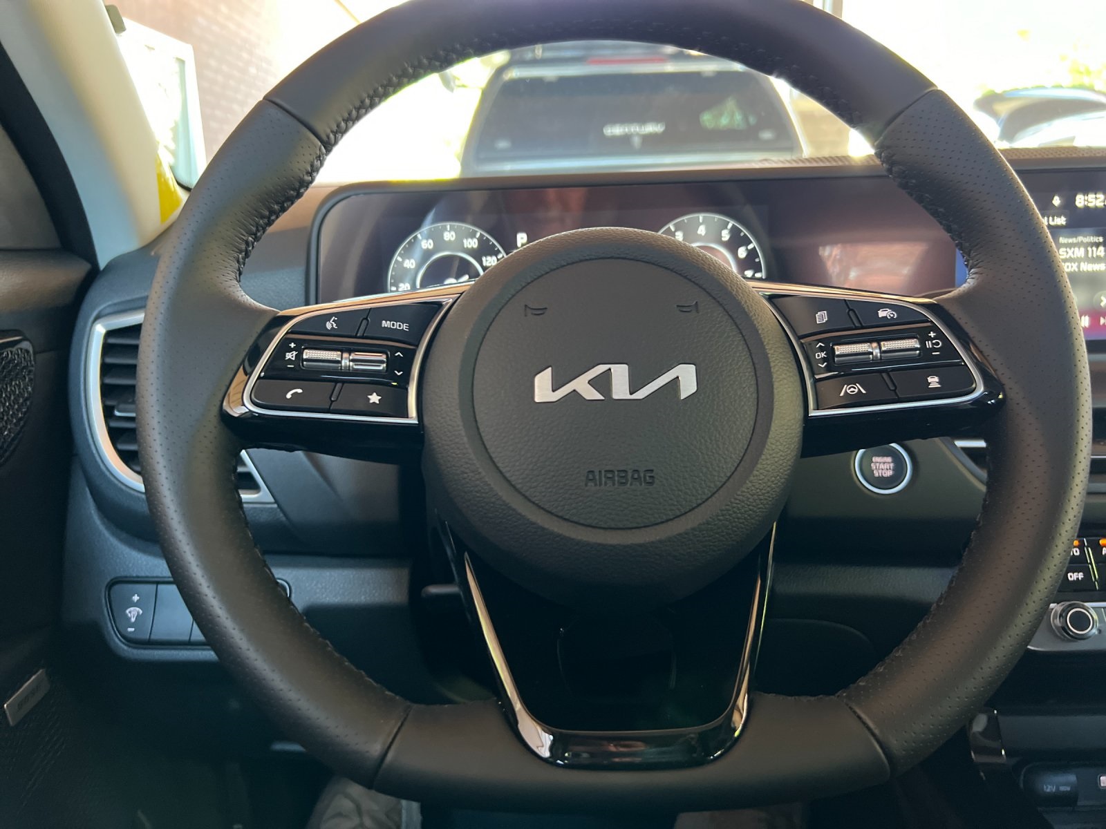 2026 Kia Seltos SX photo 25