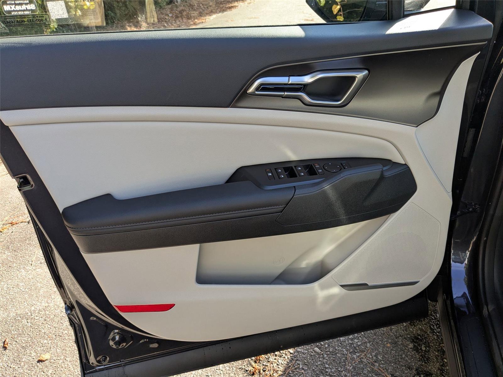 2026 Kia Sportage EX photo 9