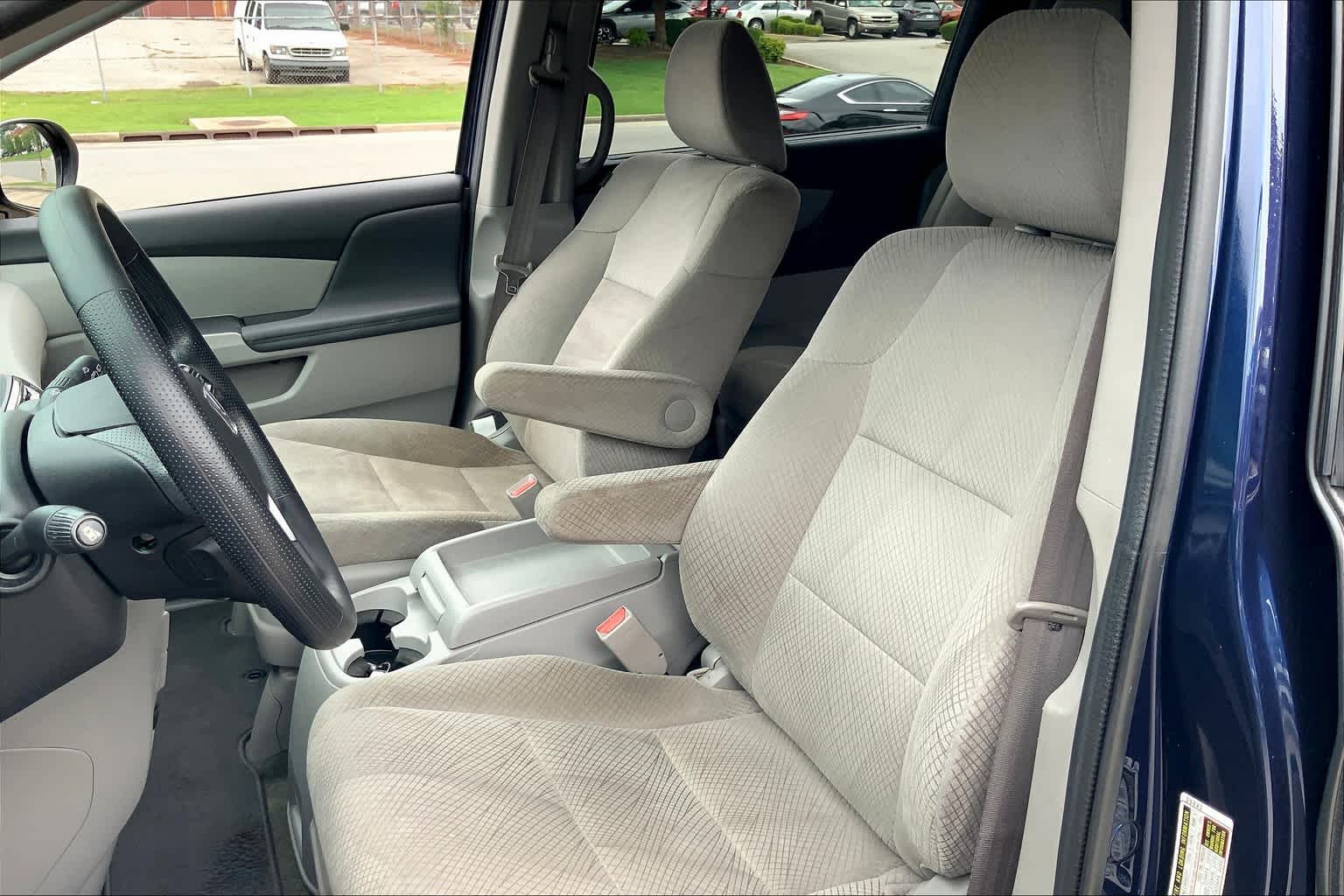 2015 Honda Odyssey EX photo 7