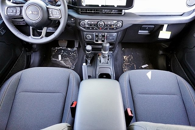 New 2025 Black Clear-Coat Exterior Paint Jeep Sport S image 25