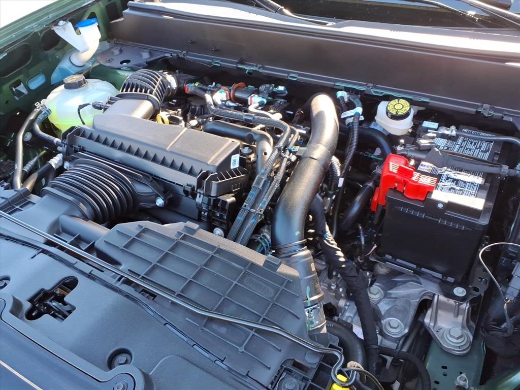 2025 Ford Maverick Lariat photo 2