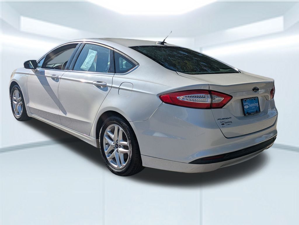 2014 Ford Fusion SE photo 3